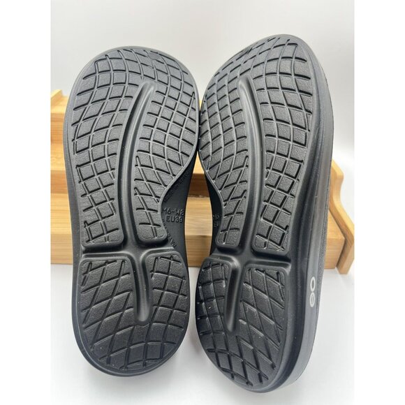 OOFOS OOCLOOG BLACK UNISEX CLOGS MULES SLIP ONS SHOES US WOMENS SZ 8 MENS 6 - Picture 6 of 10